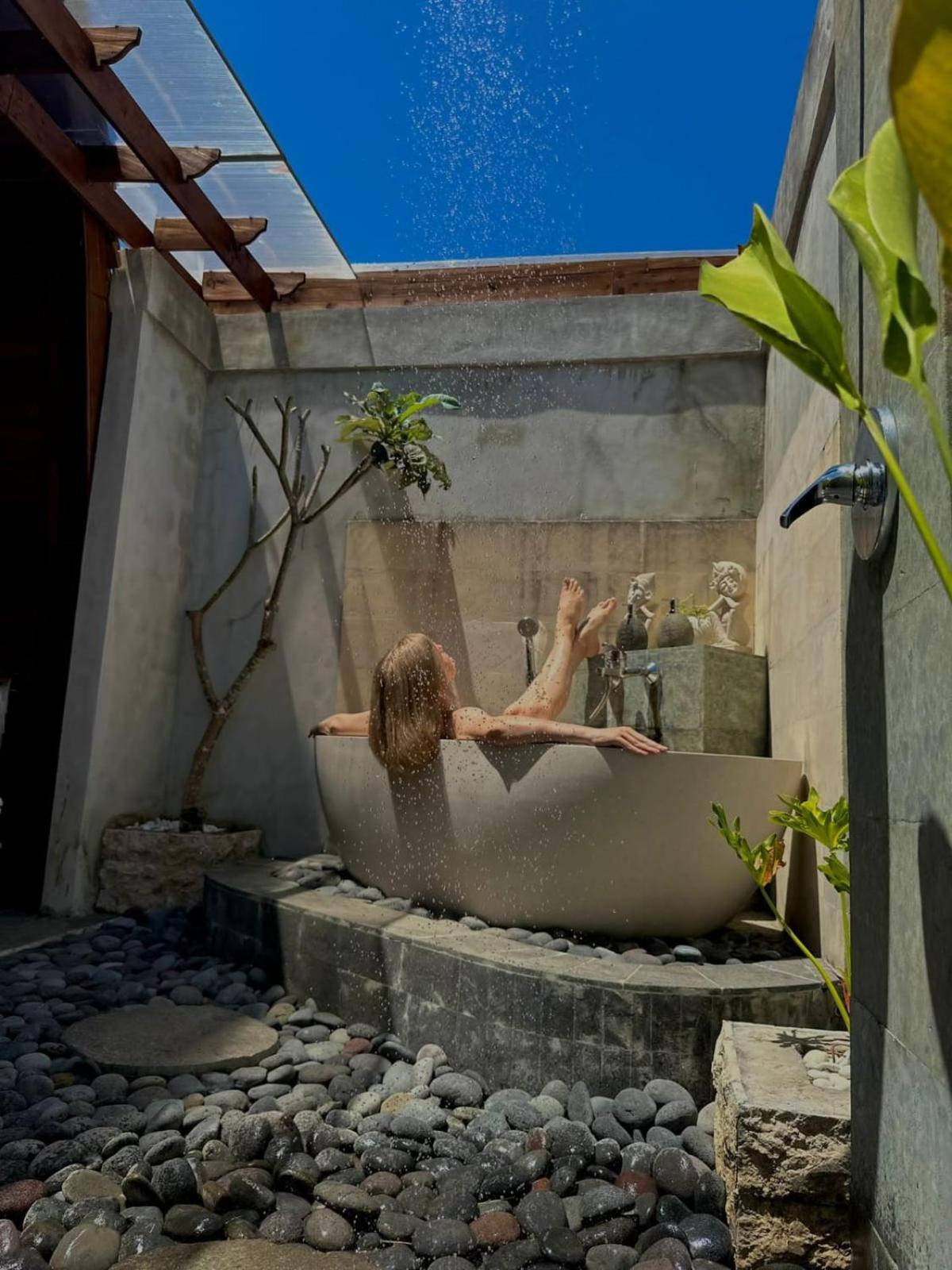 Innora Jungle Resort And Spa Batununggul Екстериор снимка
