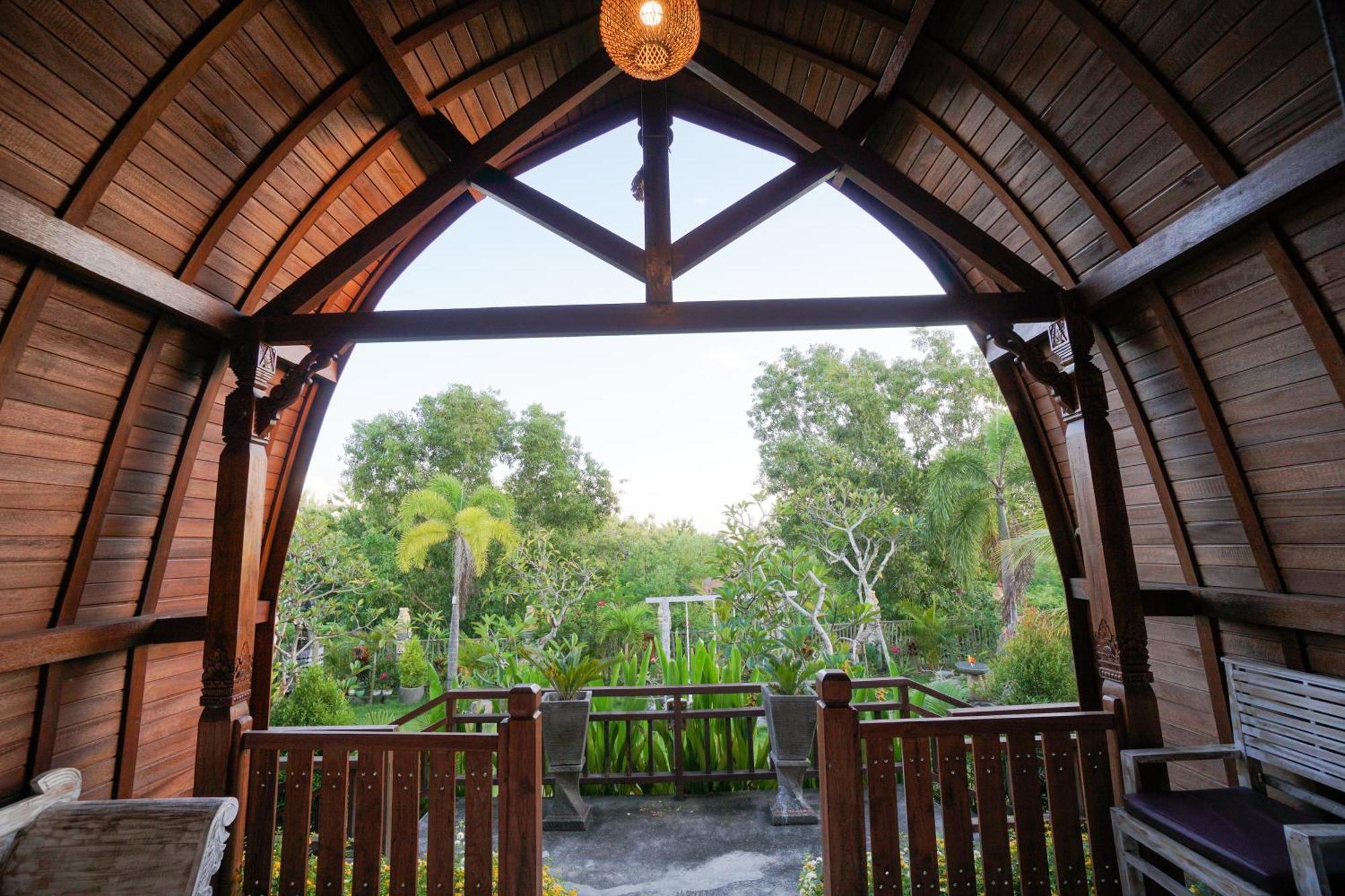 Innora Jungle Resort And Spa Batununggul Екстериор снимка