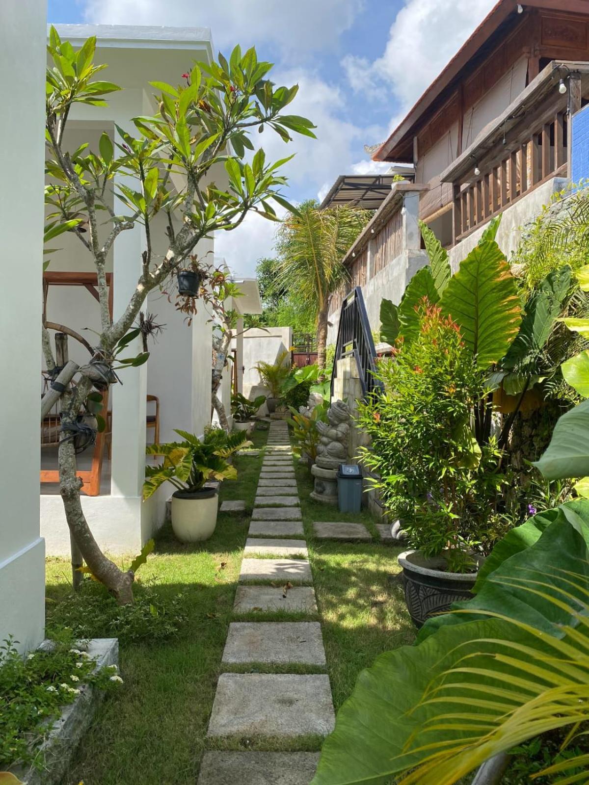 Innora Jungle Resort And Spa Batununggul Екстериор снимка